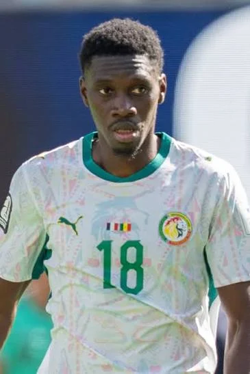 Agent Demands More Respect for African Players Amid Sarr Transfer Talk