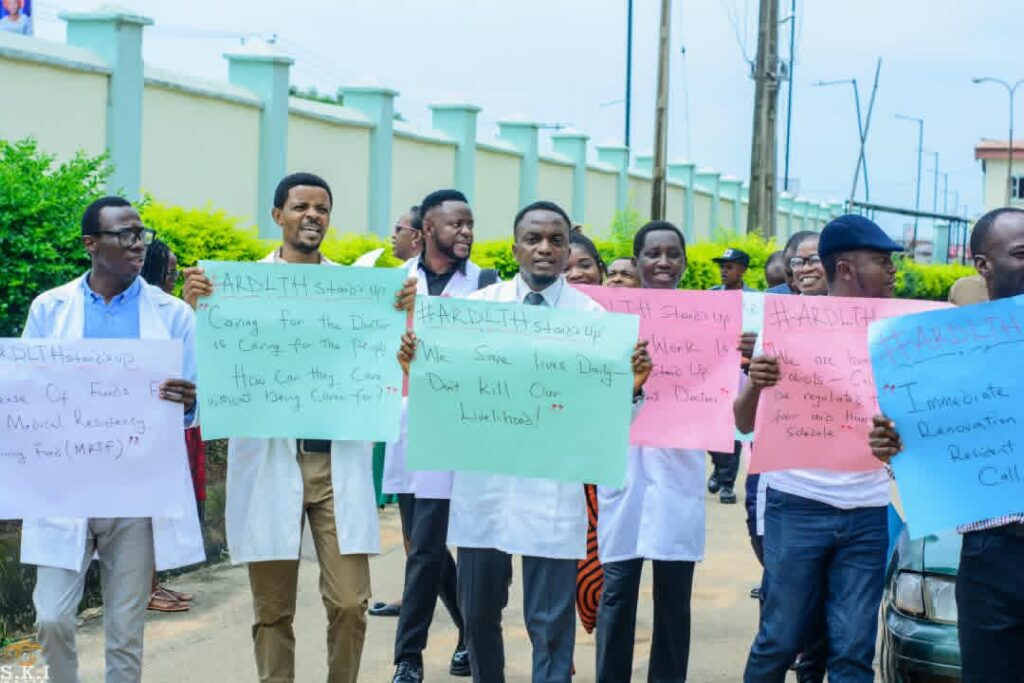 LAUTECH Teaching Hospital Resident Doctors Decry Poor Working Conditions, Seek Urgent Government Intervention