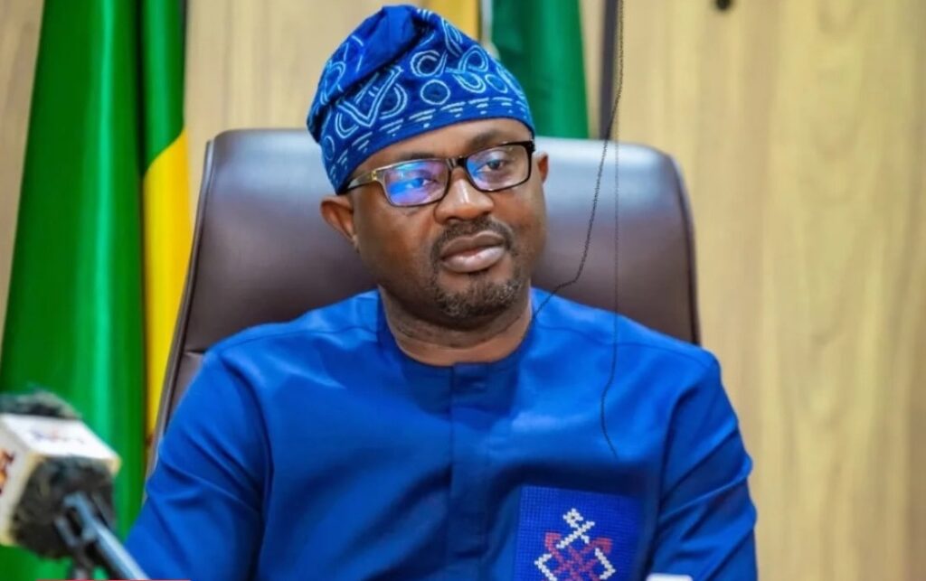 Passport Renewal: Minister Tunji-Ojo Warns Nigerians in UK Against Paying Extra Charges