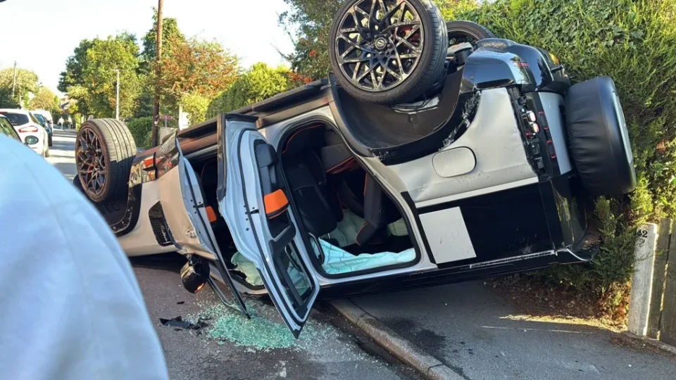 Hull City Winger Sorba Thomas Unhurt After Car Crash