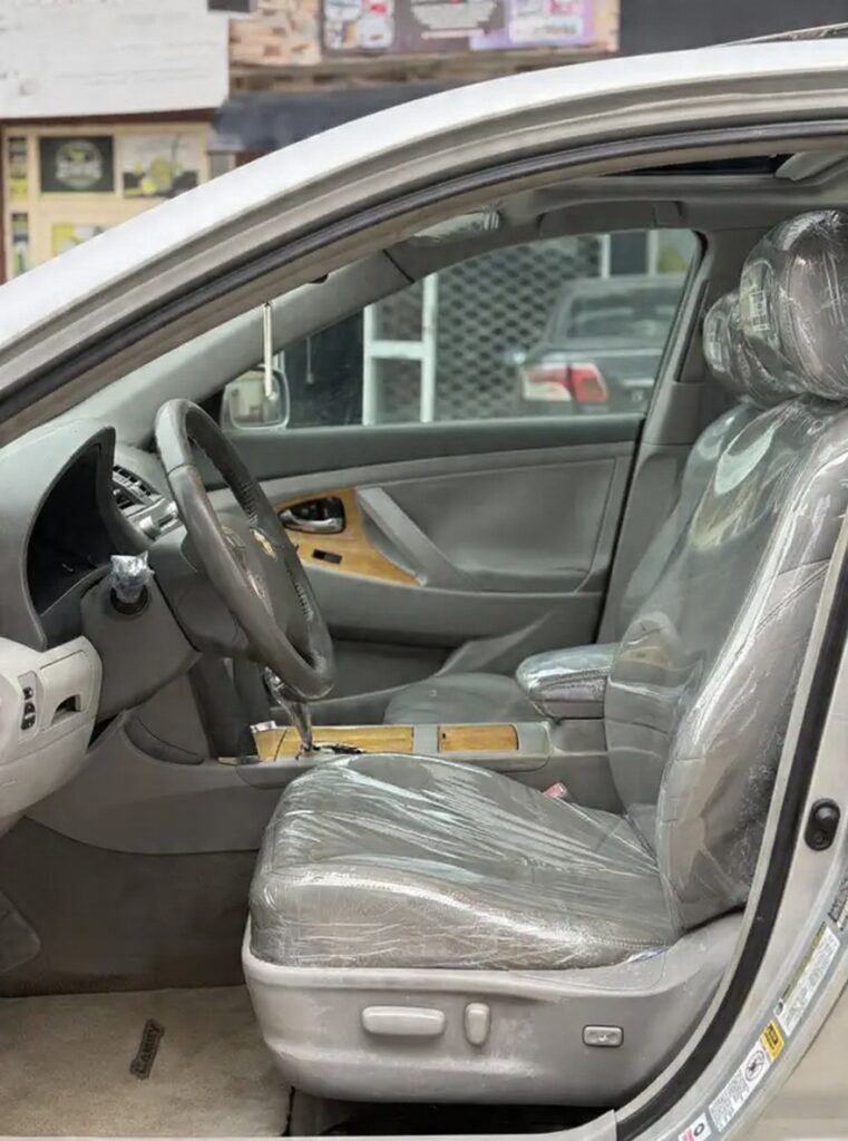 Toyota Camry XLE V6 4dr Sedan (3.5L 6cyl 6AM) 2007 Silver